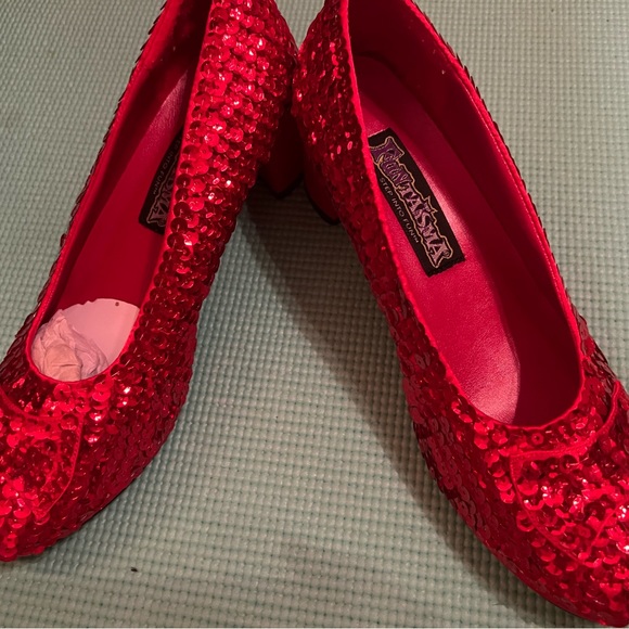 Halloween red Funtasma sequence red shoes size 8 Dorothy - Picture 3 of 10